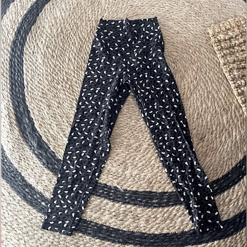 Aerie Chill Play Move Leggings Cheetah Print